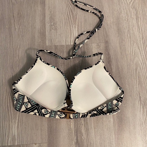 RARE Victoria’s Secret Bombshell Bikini Top 34B - Picture 9 of 13